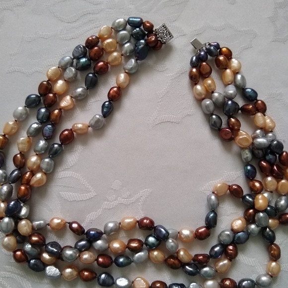 Pearls Multi color 4 rows layered necklace + bracelet - Picture 7 of 8